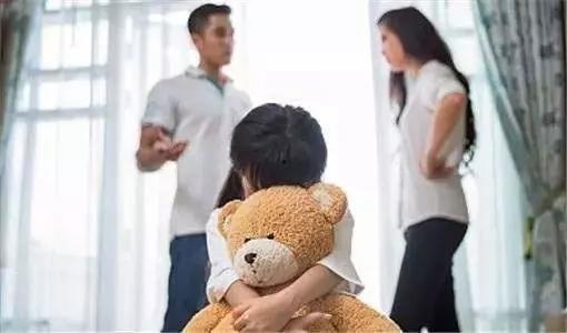 父母吵架我吃瓜