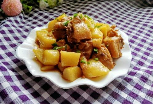 角瓜鸡肉土豆可以一起吃,营养均衡的美食搭配